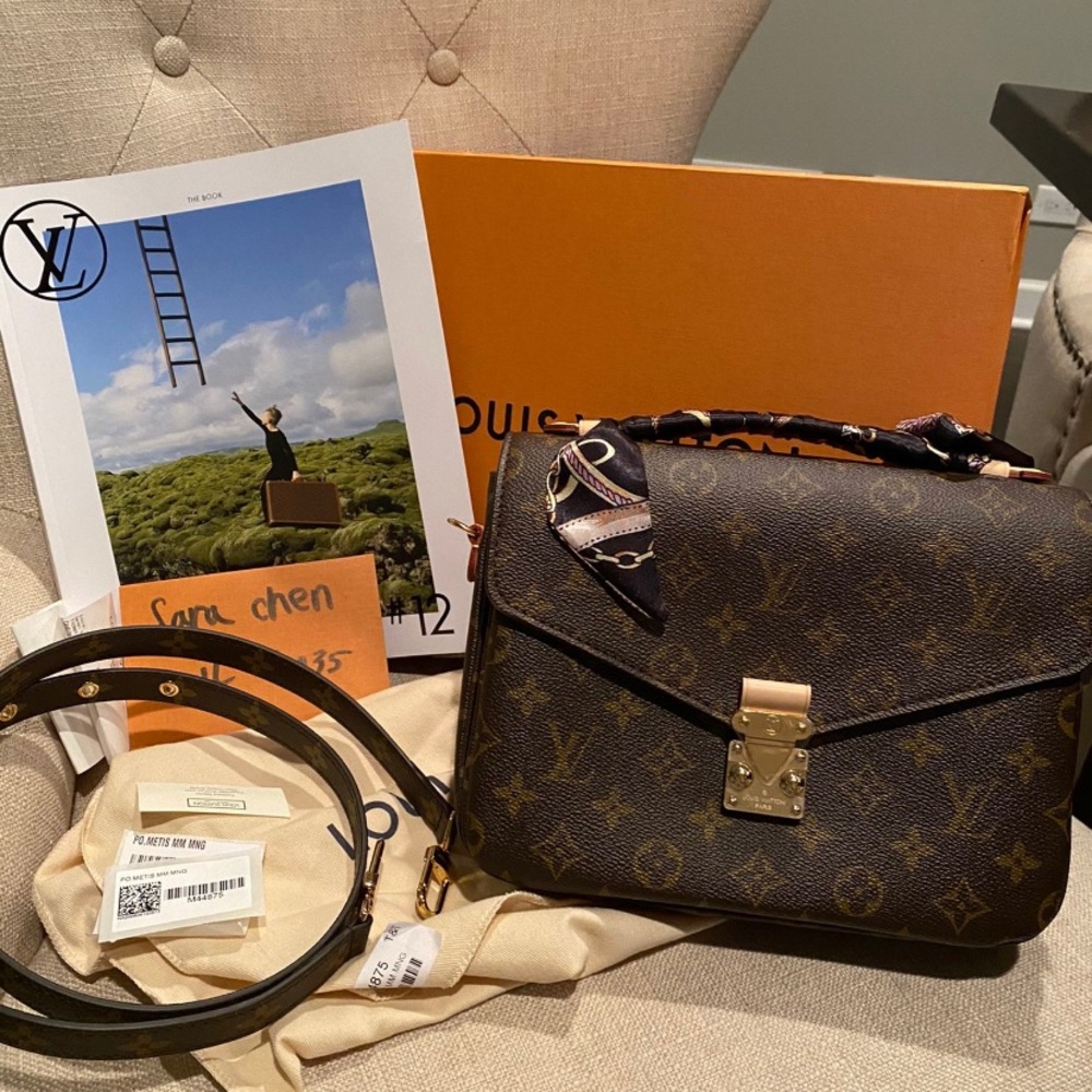 ❌SOLD ❌Louis Vuitton POCHETTE MÉTIS